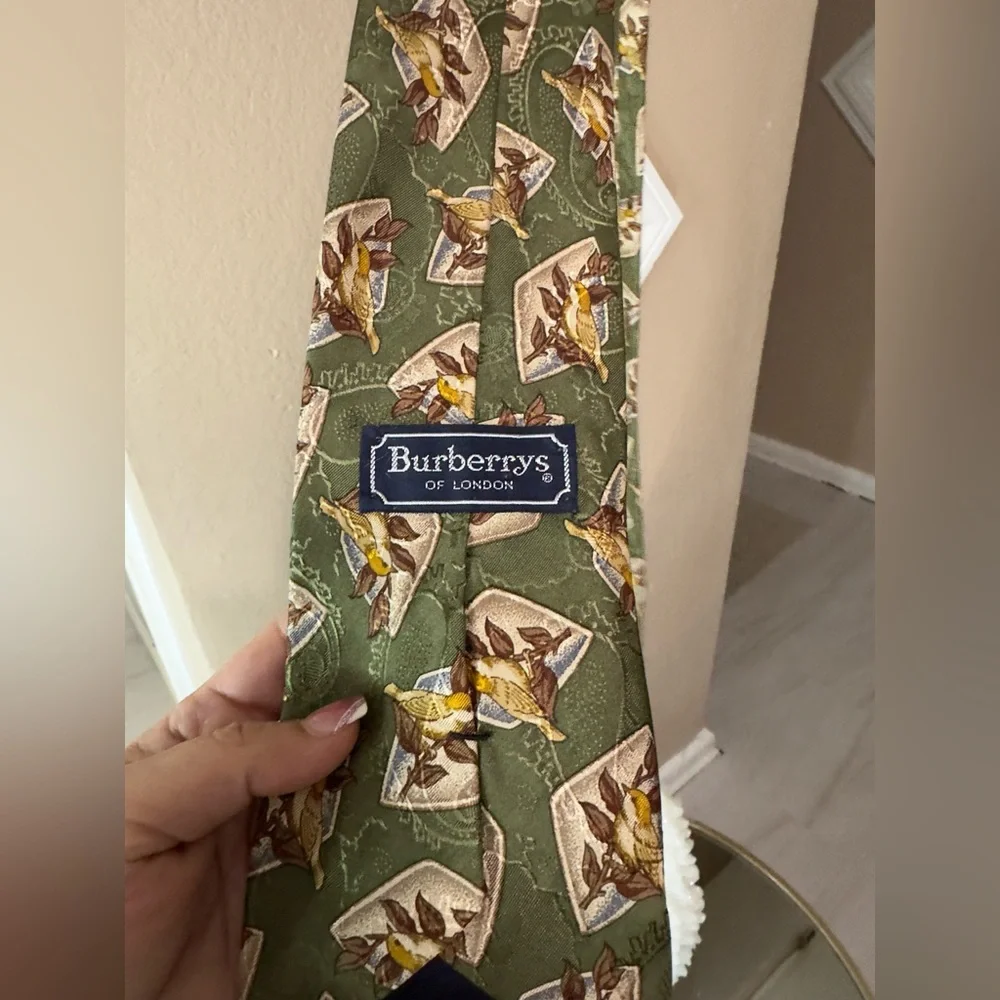Burberrys Green Patterned Men's Tie